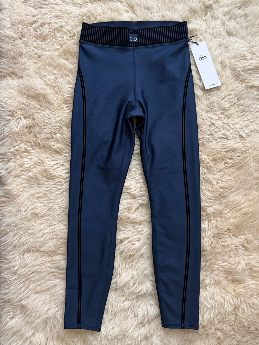 ALO Yoga Navy High-Waist Airlift Line Up Leggings - Picture 2 of 7
